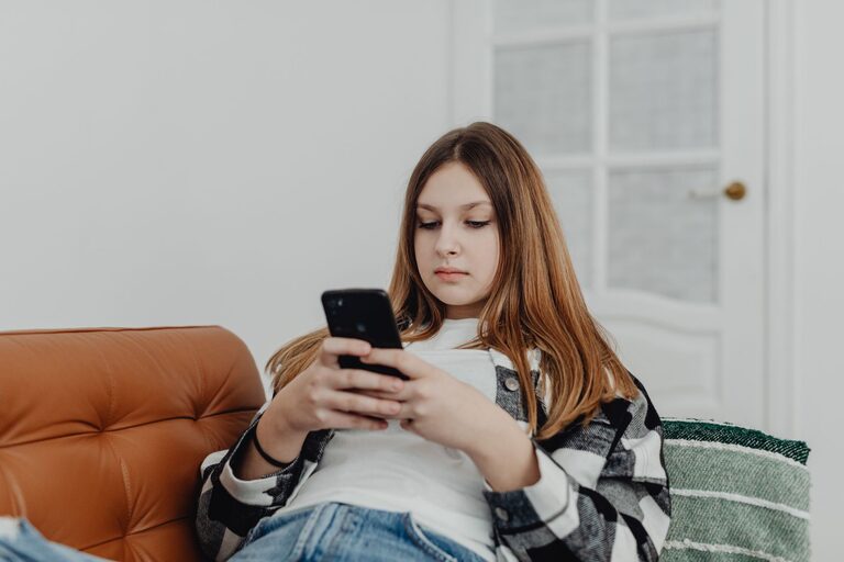 How to Build Healthy Phone Habits Every Day